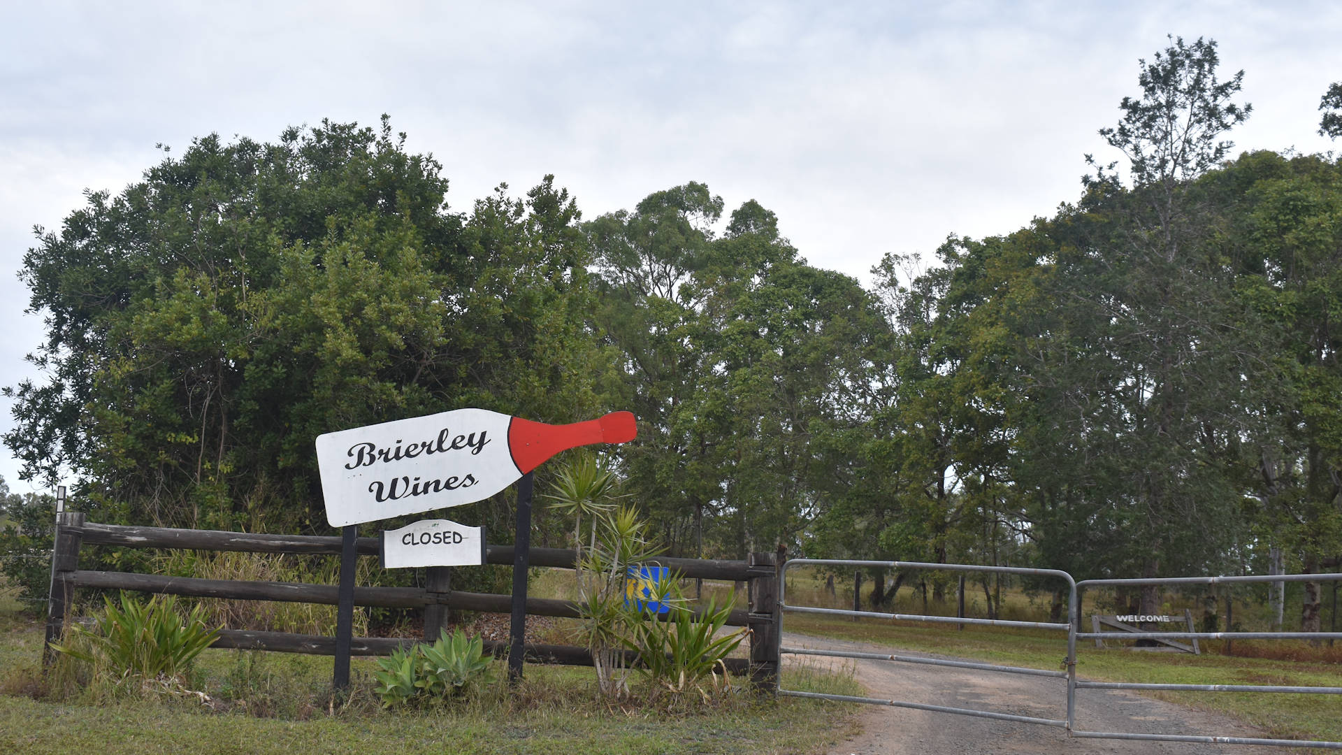 Brierley Winery front gate