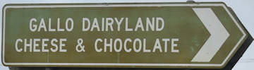 Brown sign for Gallo Dairyland Cheese & Chocolate