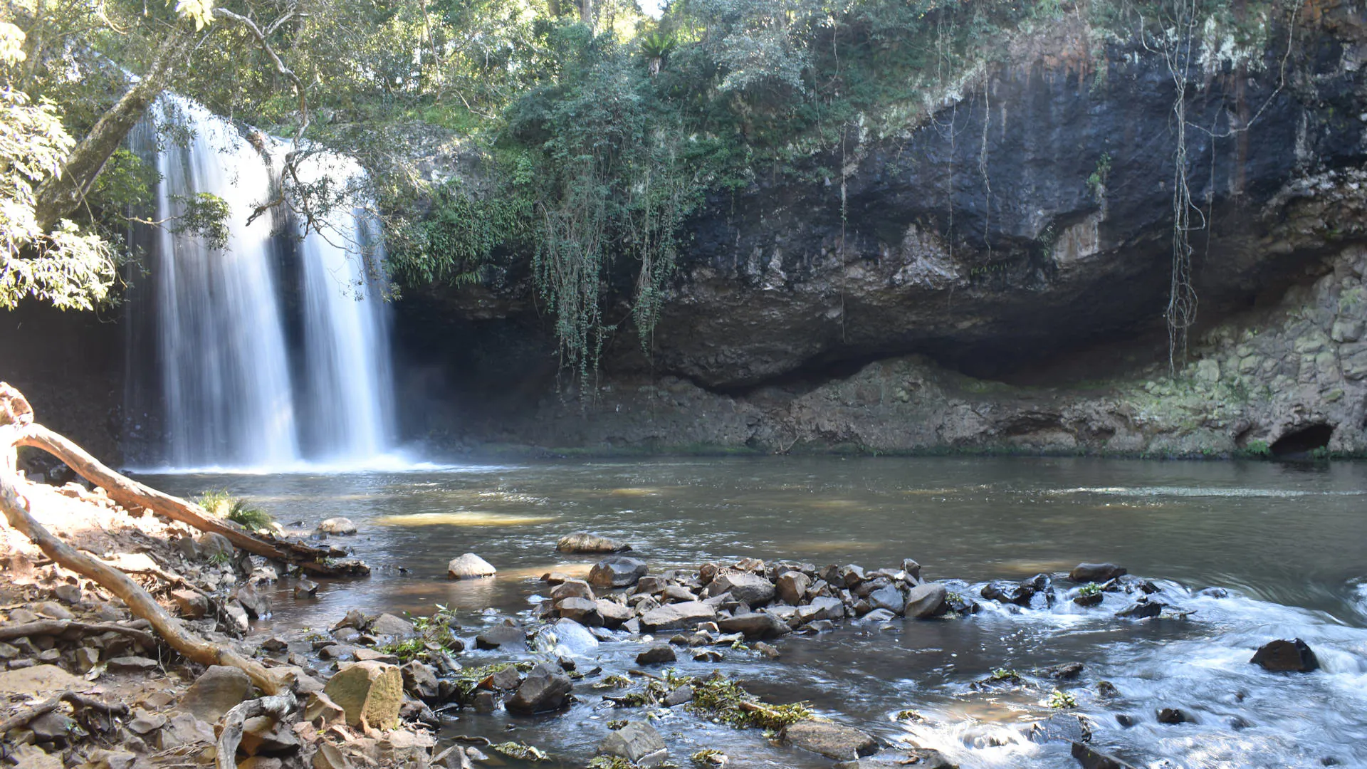 View of Killen Falls in New South Wales, from below the falls